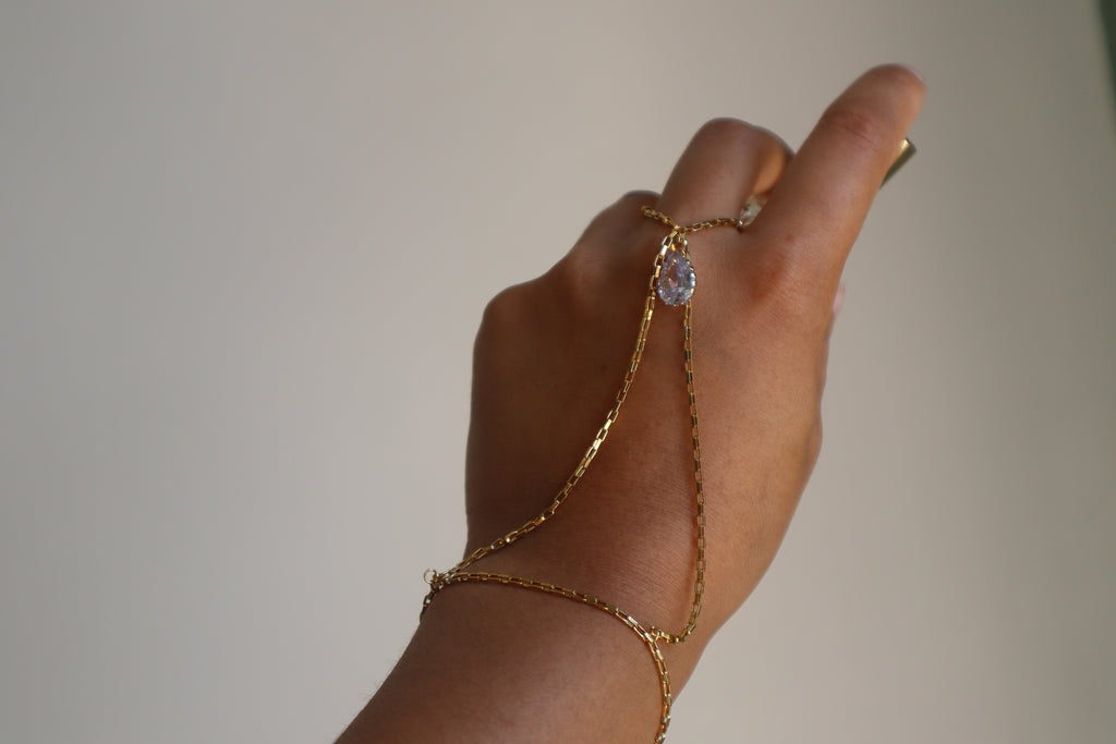BIJOU DE MAIN MYRIAM