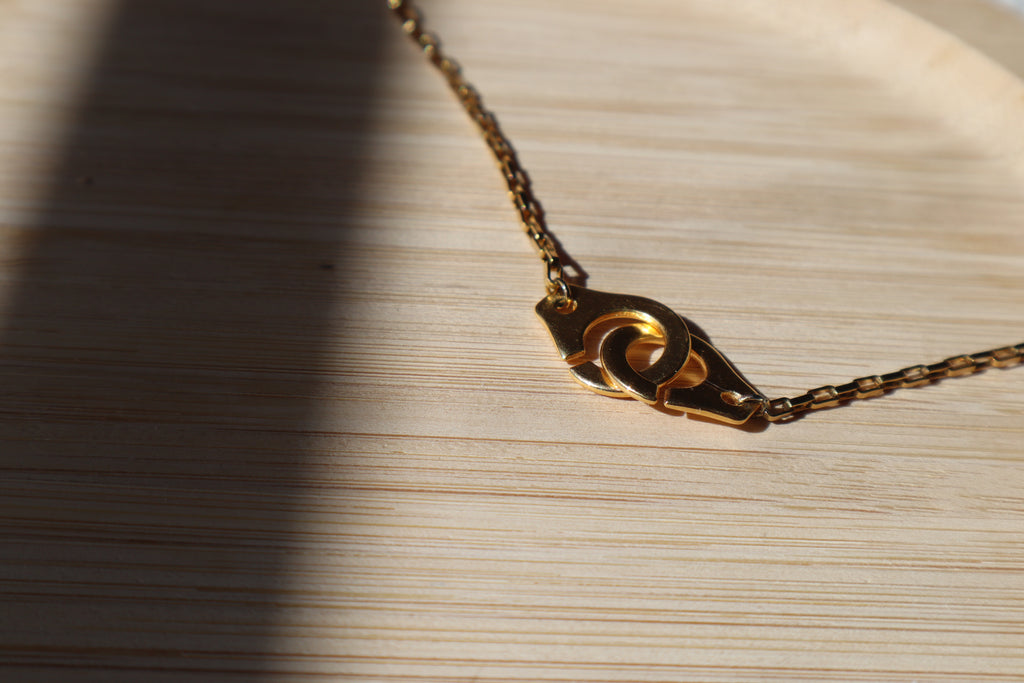 COLLIER MENOTTE